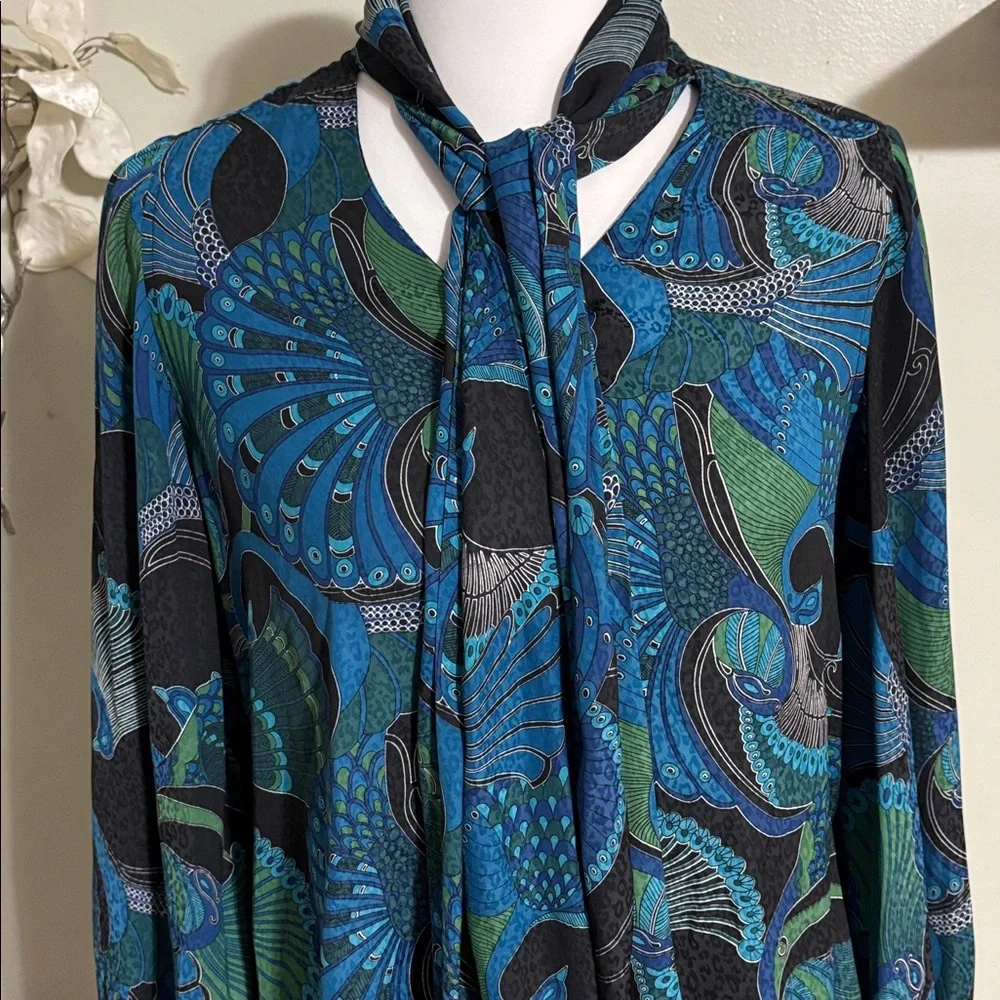 Chico's Blue and Green Vibrant Blouse